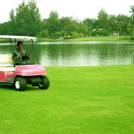 Water Land Golf Resort & Spa Phitsanulok Bagian luar foto