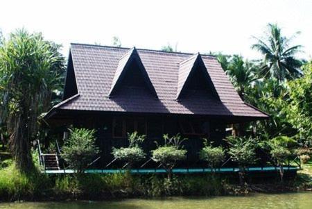 Water Land Golf Resort & Spa Phitsanulok Ruang foto